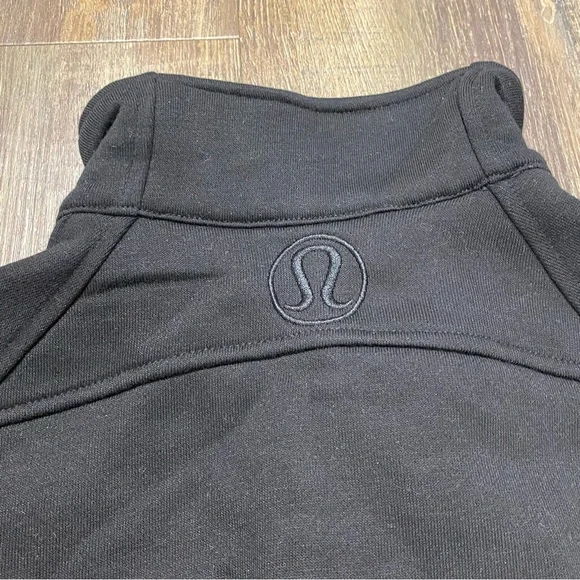 Lululemon Kids Black Half-Zip Pullover Size 5-6Y With Thumb Holes - Picture 5 of 13